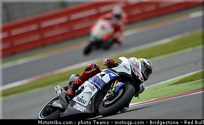 motogp_lorenzo_0012_angleterre_silverstone_2012.jpg