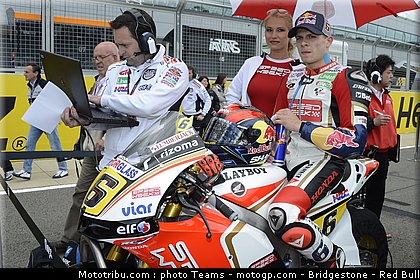 motogp_pitbabe_0009_angleterre_silverstone_2012.jpg