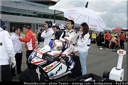 motogp_pitbabe_0015_angleterre_silverstone_2012.jpg