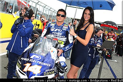 motogp_pitbabe_0021_angleterre_silverstone_2012.jpg