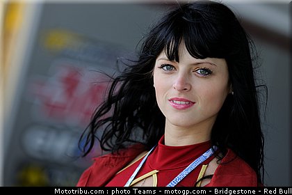 motogp_pitbabe_0023_angleterre_silverstone_2012.jpg