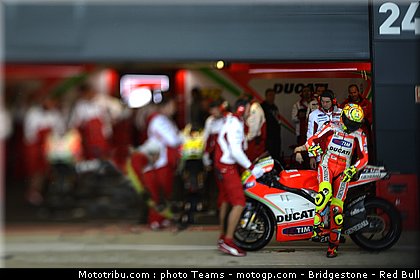 motogp_rossi_0010_angleterre_silverstone_2012.jpg