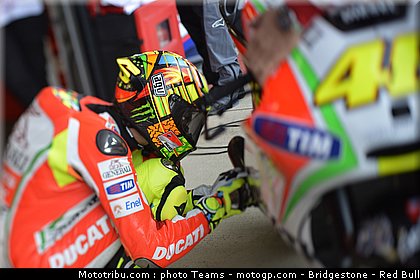 motogp_rossi_0015_angleterre_silverstone_2012.jpg