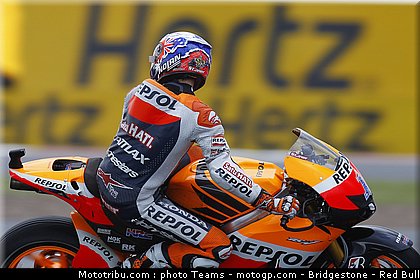 motogp_stoner_0013_angleterre_silverstone_2012.jpg