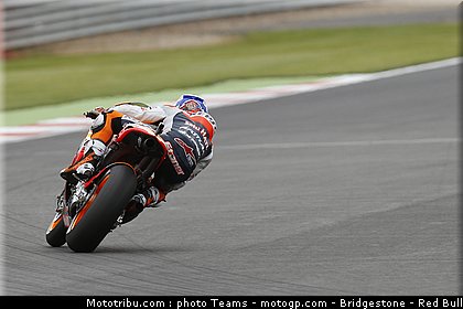 motogp_stoner_0027_angleterre_silverstone_2012.jpg