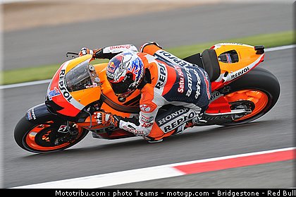 motogp_stoner_0029_angleterre_silverstone_2012.jpg