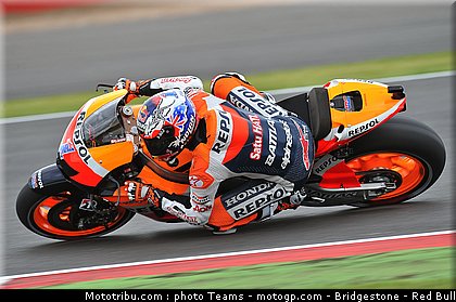 motogp_stoner_0030_angleterre_silverstone_2012.jpg