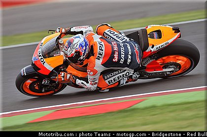 motogp_stoner_0032_angleterre_silverstone_2012.jpg