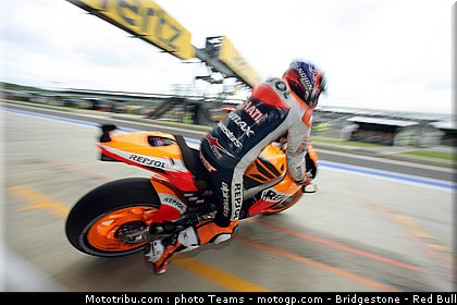 motogp_stoner_0036_angleterre_silverstone_2012.jpg
