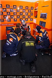 motogp_stoner_0037_angleterre_silverstone_2012.jpg