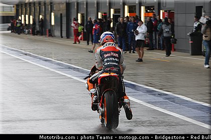 motogp_stoner_0044_angleterre_silverstone_2012.jpg