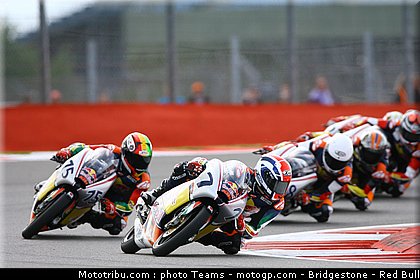 red_bull_motogp_rookie_cup_0018_angleterre_silverstone_2012.jpg