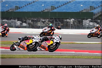 red_bull_motogp_rookie_cup_0025_angleterre_silverstone_2012.jpg