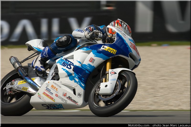 moto2_nakagami_002_pays_bas_assen_2012