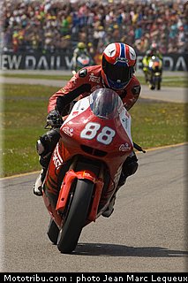 moto2_cardus_002_pays_bas_assen_2012.jpg