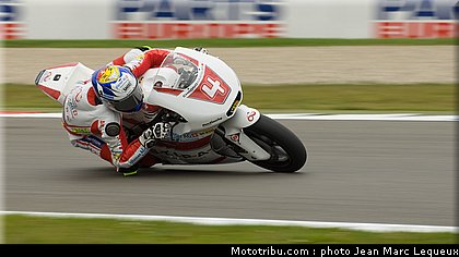 moto2_krummenacher_001_pays_bas_assen_2012.jpg