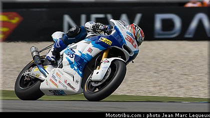 moto2_nakagami_003_pays_bas_assen_2012.jpg