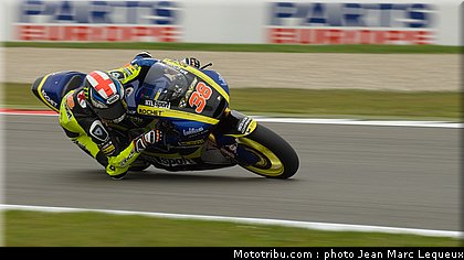 moto2_smith_001_pays_bas_assen_2012.jpg