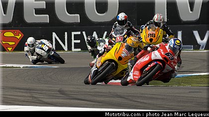 moto3_009_pays_bas_assen_2012.jpg