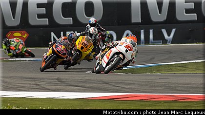 moto3_015_pays_bas_assen_2012.jpg