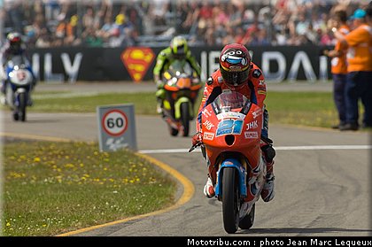 moto3_moreno_004_pays_bas_assen_2012.jpg