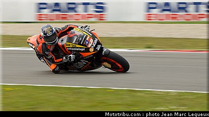 motogp_edwards_002_pays_bas_assen_2012.jpg