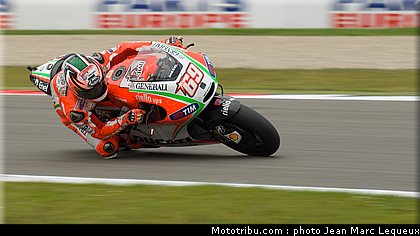motogp_hayden_001_pays_bas_assen_2012.jpg