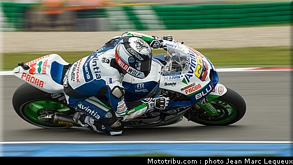 motogp_hernandez_002_pays_bas_assen_2012.jpg