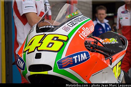 motogp_rossi_003_pays_bas_assen_2012.jpg