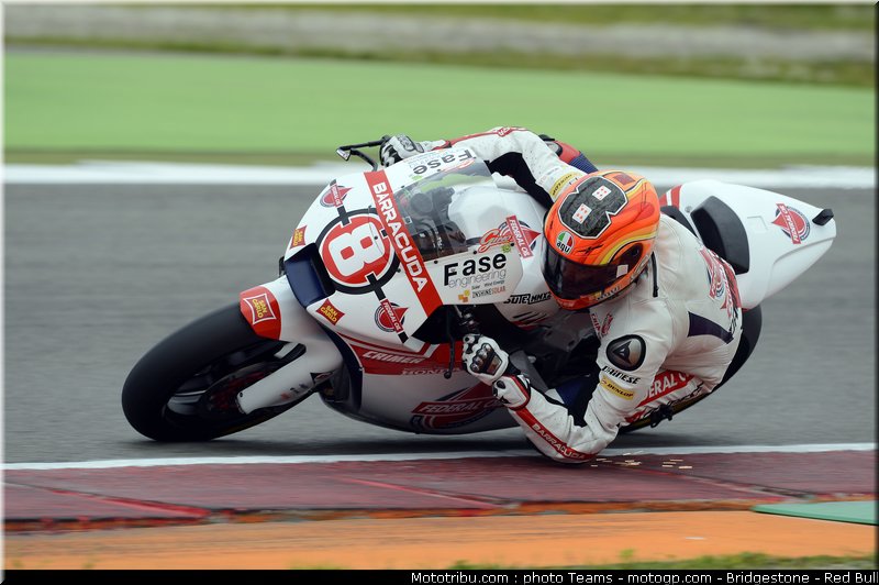 moto2_rea_0014_pays_bas_assen_2012