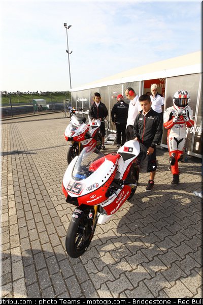 moto3_webb_0001_pays_bas_assen_2012