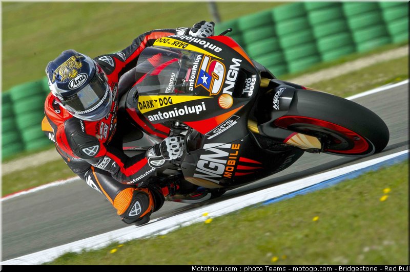 motogp_edwards_0003_pays_bas_assen_2012