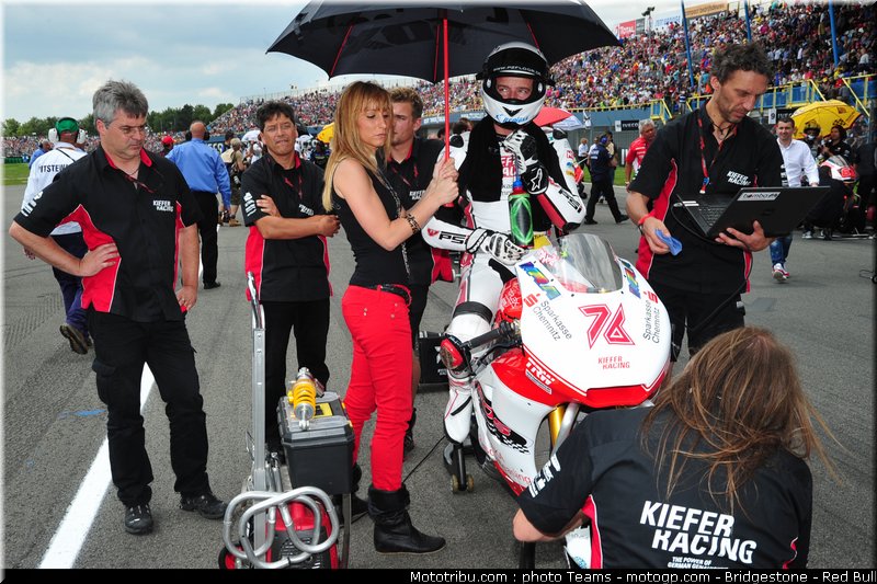 motogp_pitbabe_0043_pays_bas_assen_2012