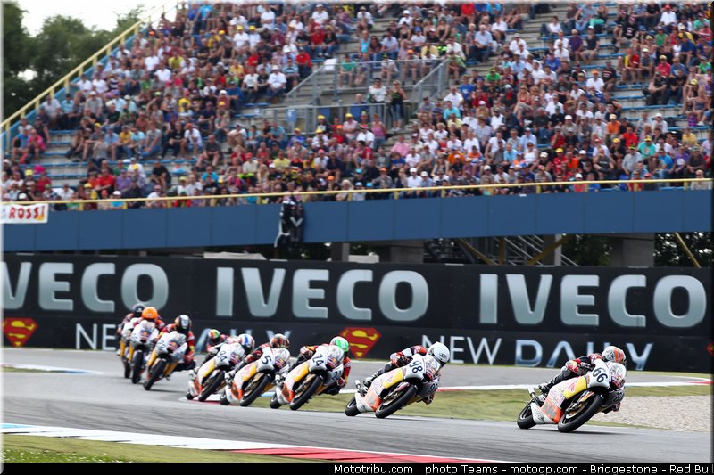 redbull_motogp_rookie_cup_0004_pays_bas_assen_2012