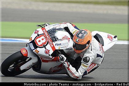 moto2_rea_0003_pays_bas_assen_2012.jpg