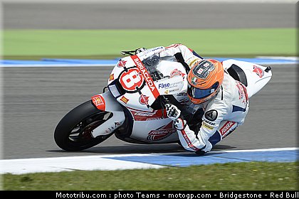 moto2_rea_0004_pays_bas_assen_2012.jpg