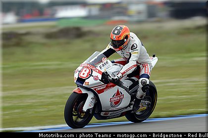 moto2_rea_0013_pays_bas_assen_2012.jpg