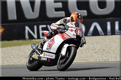 moto2_rea_0015_pays_bas_assen_2012.jpg