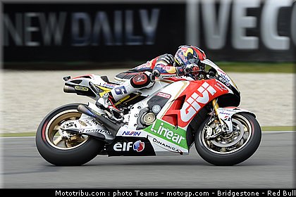 motogp_bradl_0022_pays_bas_assen_2012.jpg