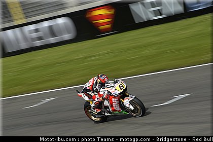 motogp_bradl_0046_pays_bas_assen_2012.jpg