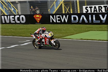 motogp_bradl_0048_pays_bas_assen_2012.jpg