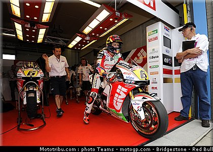 motogp_bradl_0058_pays_bas_assen_2012.jpg