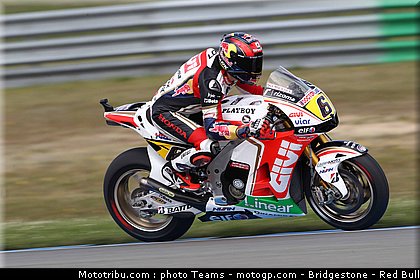 motogp_bradl_0077_pays_bas_assen_2012.jpg