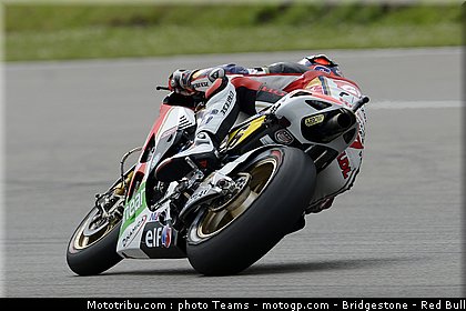 motogp_bradl_0091_pays_bas_assen_2012.jpg