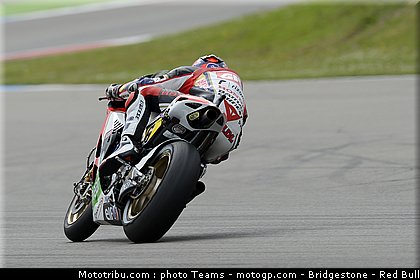 motogp_bradl_0092_pays_bas_assen_2012.jpg