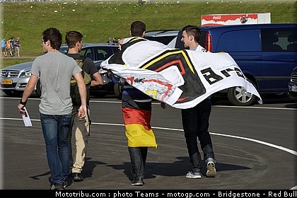 motogp_bradl_0104_pays_bas_assen_2012.jpg