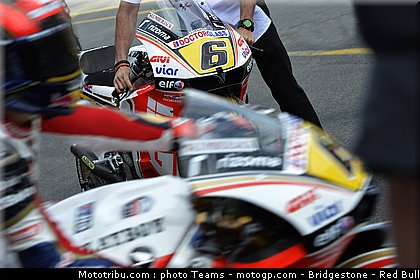 motogp_bradl_0105_pays_bas_assen_2012.jpg