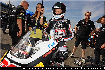 motogp_pitbabe_0018_pays_bas_assen_2012.jpg