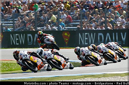 redbull_motogp_rookie_cup_0009_pays_bas_assen_2012.jpg