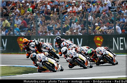 redbull_motogp_rookie_cup_0021_pays_bas_assen_2012.jpg